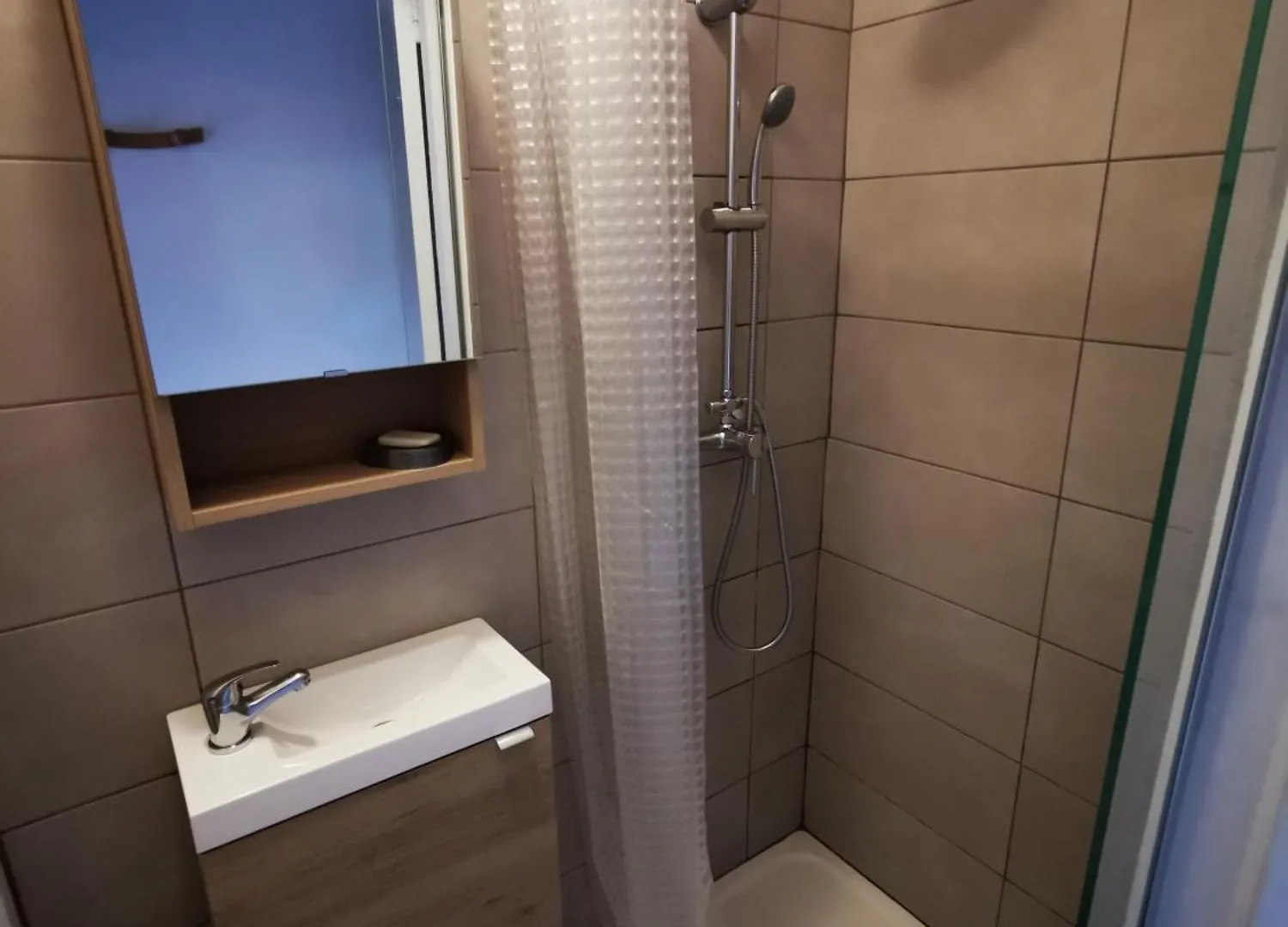Cosy Studio,Piscine,Parc Fleuri,Residence Standing,Parking Antibes